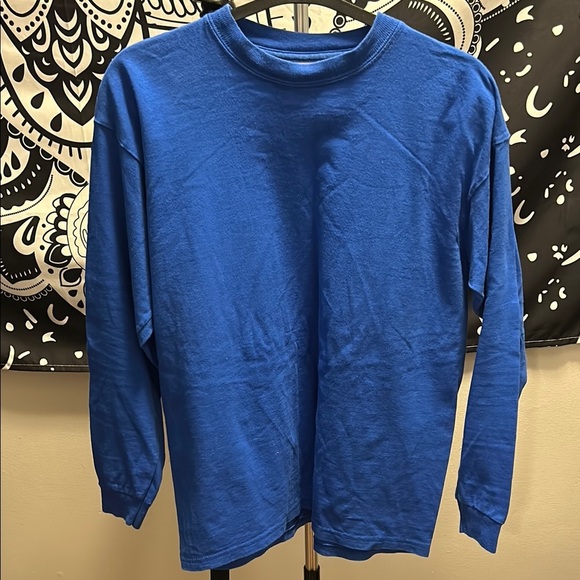 Blue Kids Long Sleeve Shirt not vintage but older model. - Picture 1 of 3